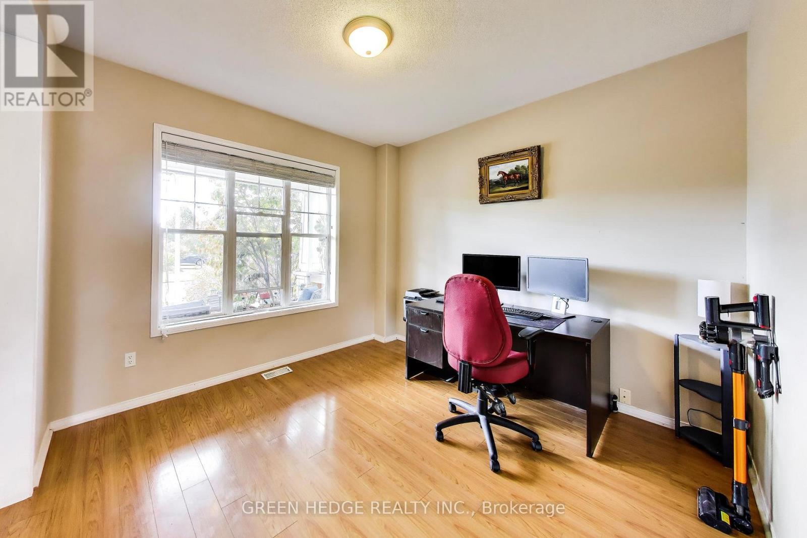 37 Hurst Street Property Photo 7