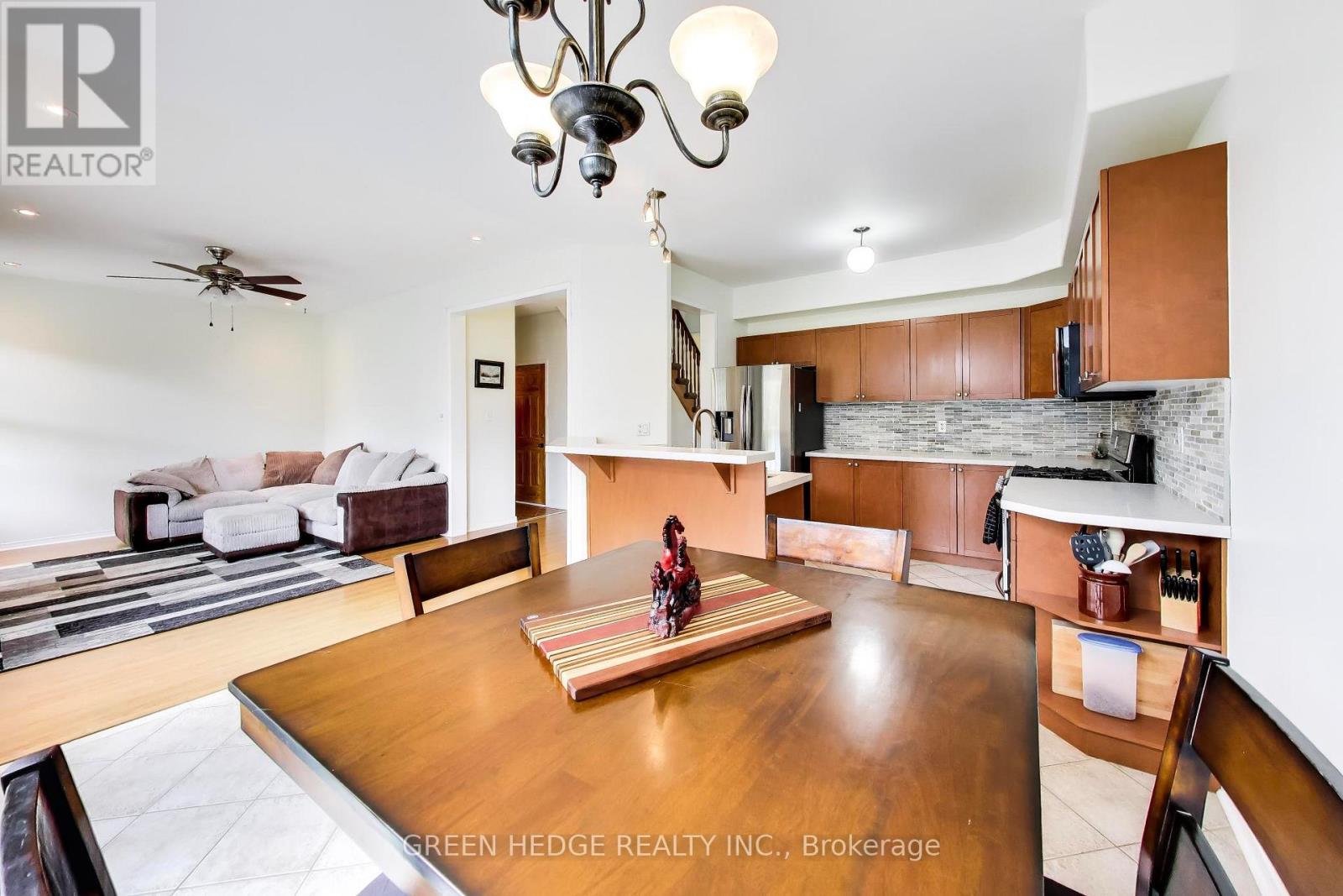 37 Hurst Street Property Photo 11