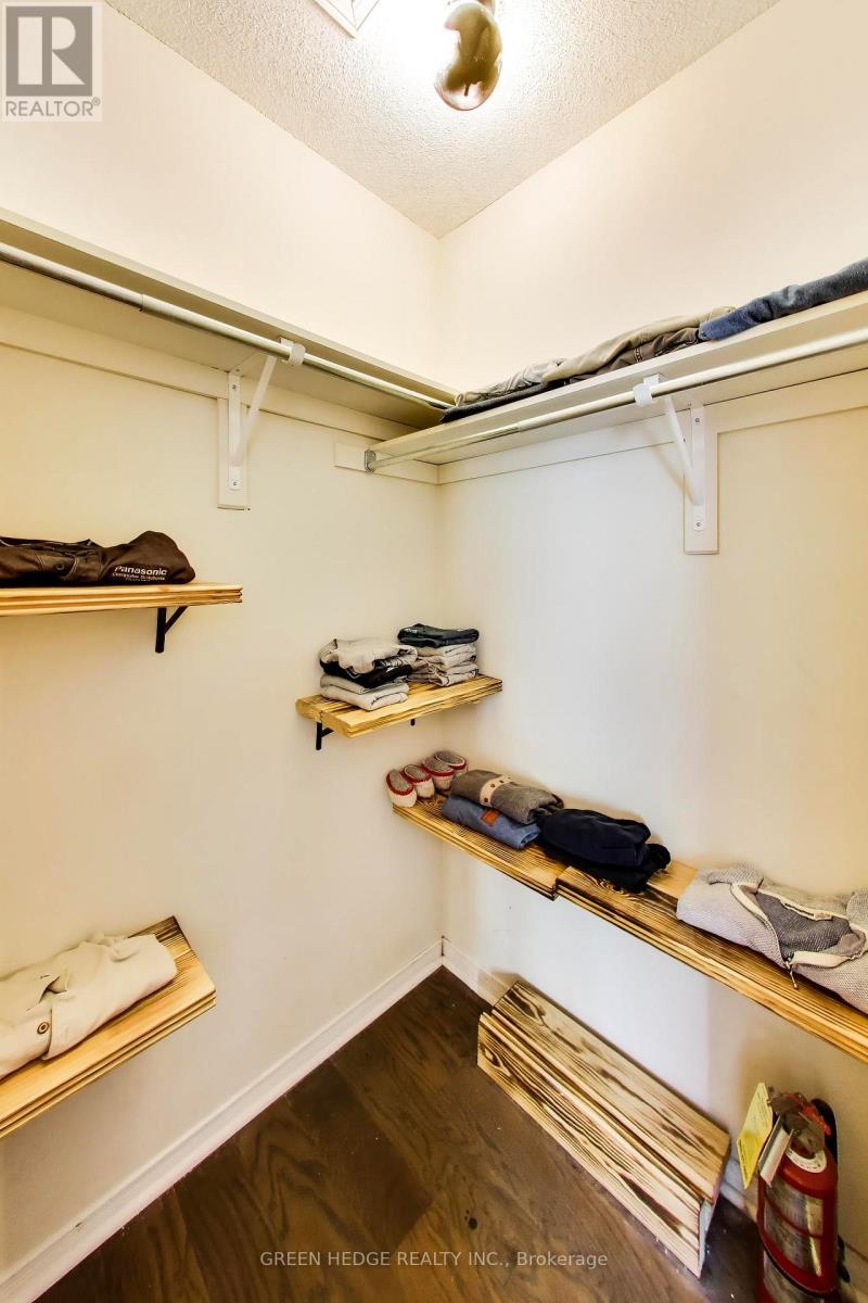 37 Hurst Street Property Photo 22
