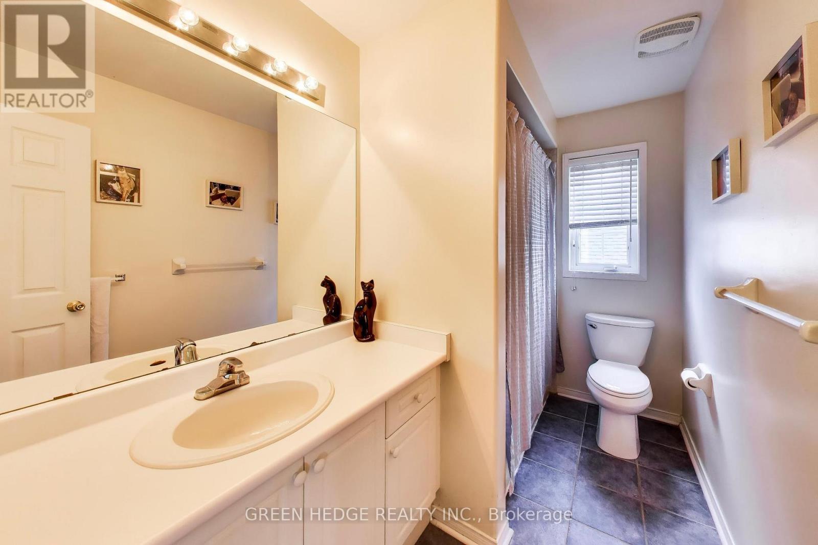 37 Hurst Street Property Photo 28