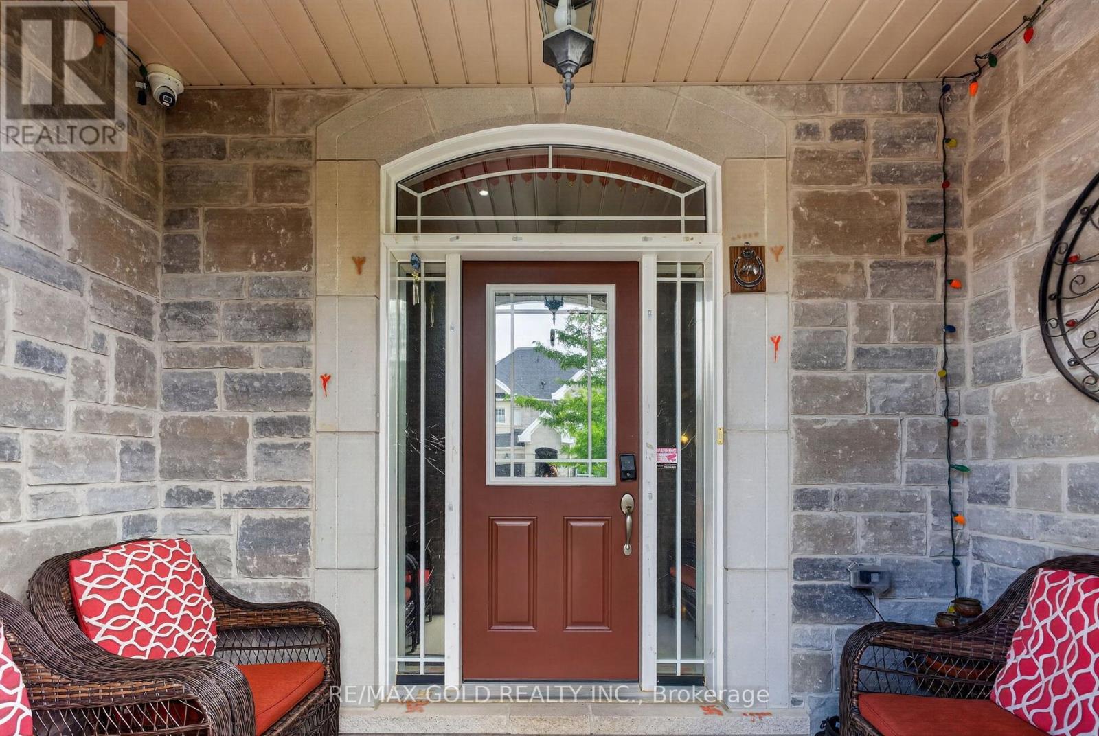 6 Ayrshire Court Property Photo 3