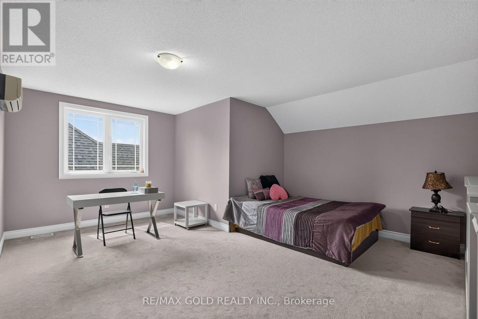 6 Ayrshire Court Property Photo 32