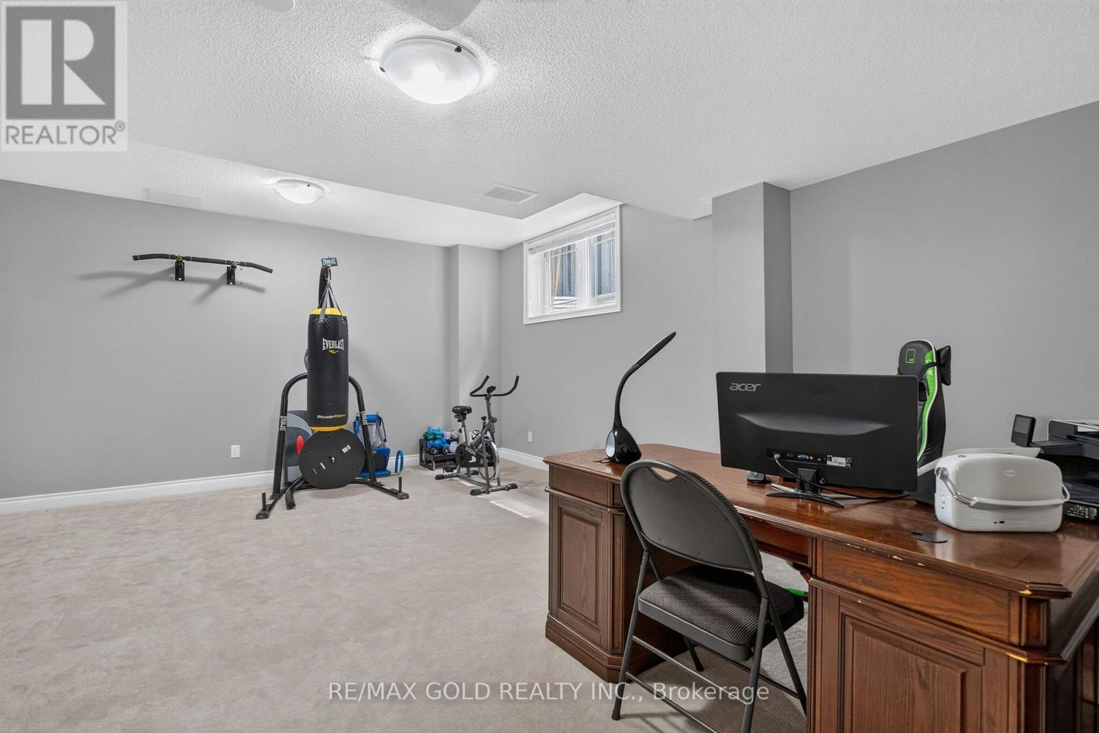 6 Ayrshire Court Property Photo 37