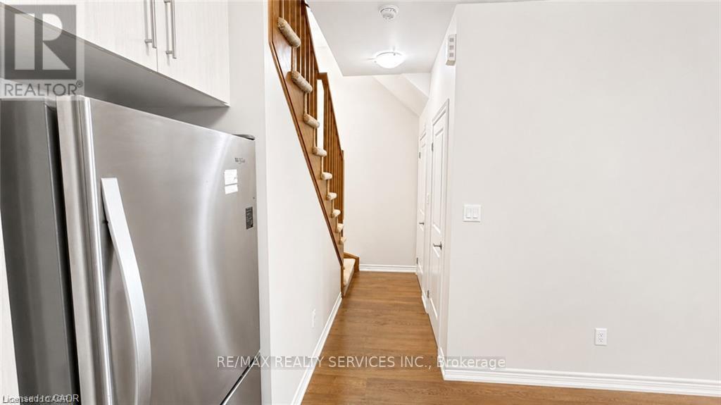 4 - 2205 Lillykin Street Property Photo 9