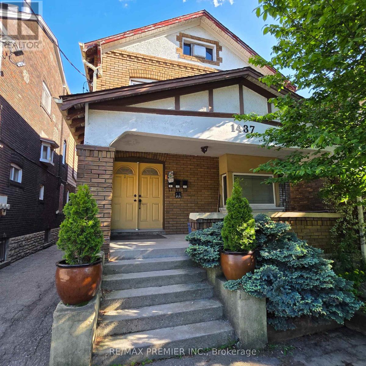 103 - UPPER - 1487 KING STREET W Property Photo 1