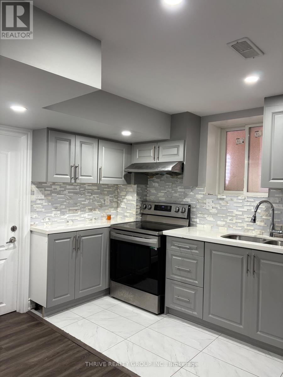 1215 Clifford Point Property Photo 2