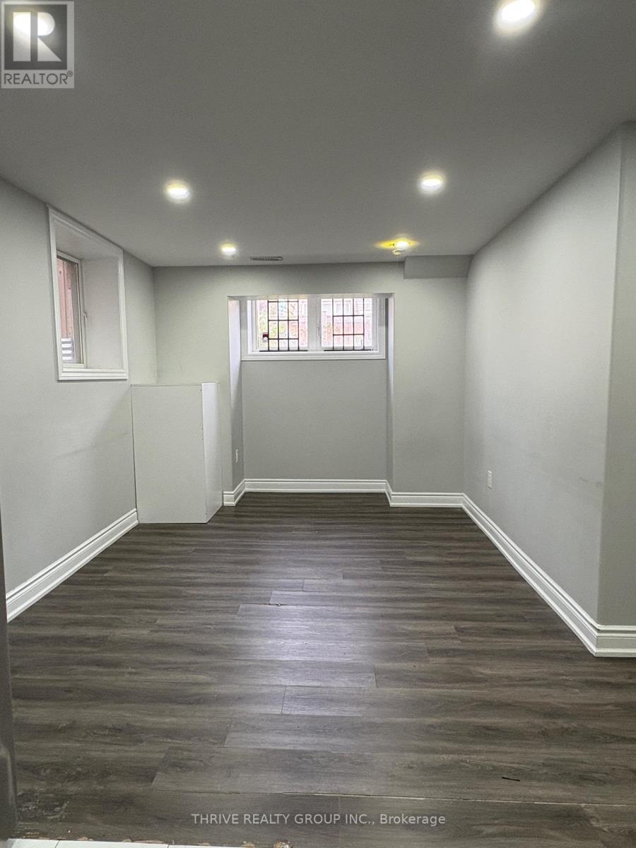 1215 Clifford Point Property Photo 4