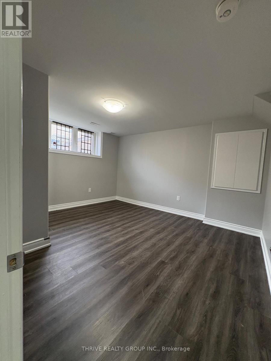 1215 Clifford Point Property Photo 5