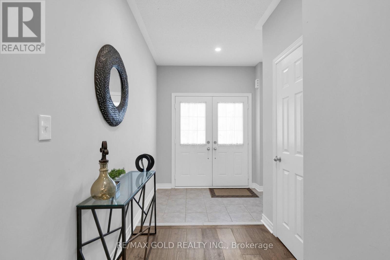 617 Mockridge Terrace Property Photo 4