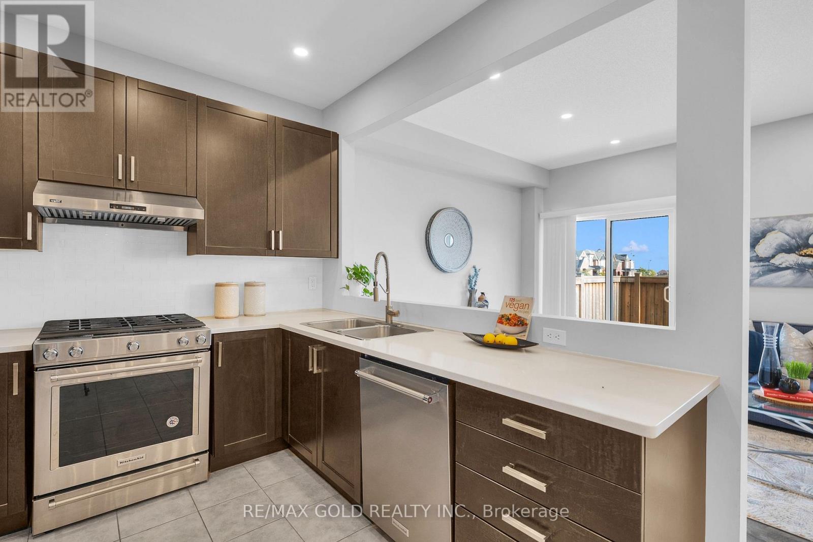 617 Mockridge Terrace Property Photo 14