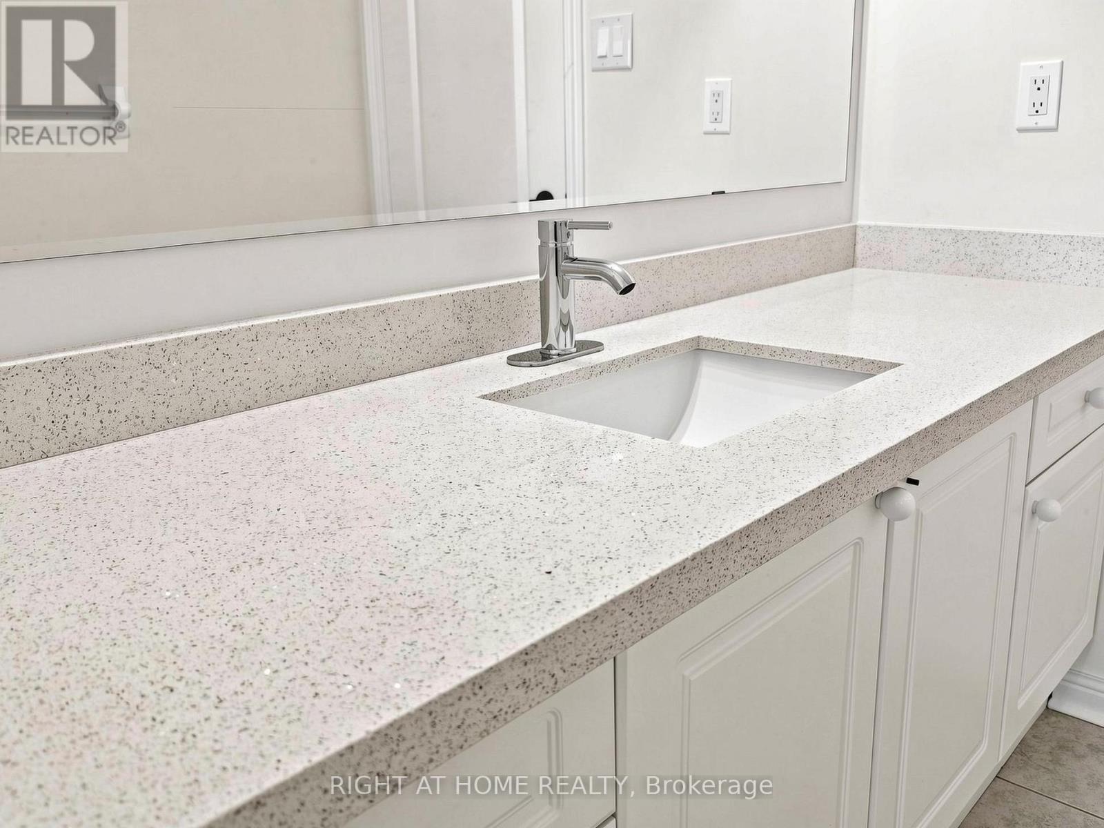 5817 Whitehorn Avenue Property Photo 21