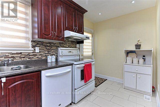 65 Newstead Crescent Property Photo 10