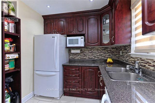 65 Newstead Crescent Property Photo 12