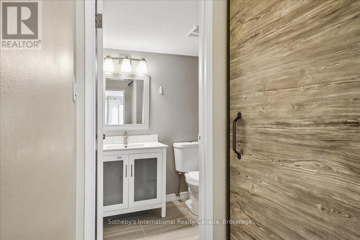 434 - 1450 Glen Abbey Gate Property Photo 6