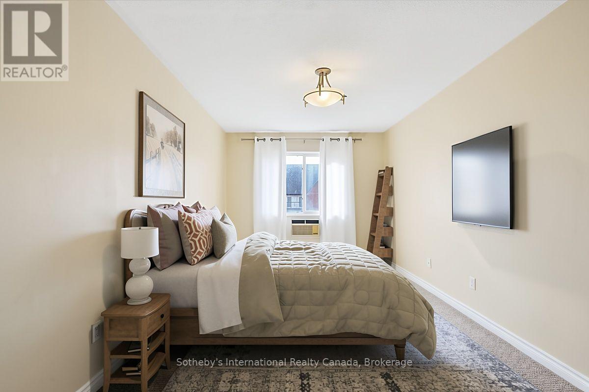434 - 1450 Glen Abbey Gate Property Photo 11