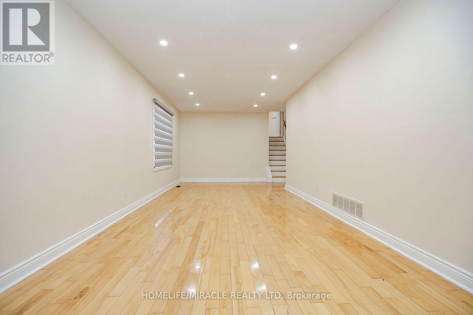 33 Adam Street Property Photo 8