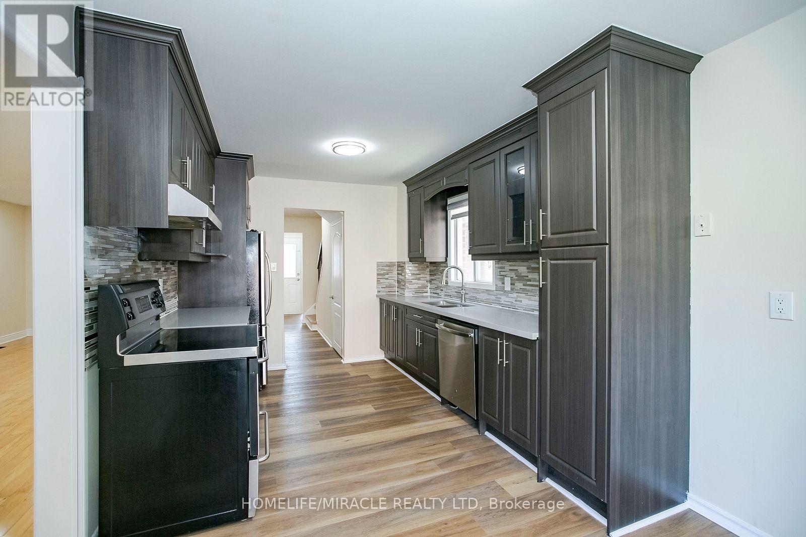 33 Adam Street Property Photo 10