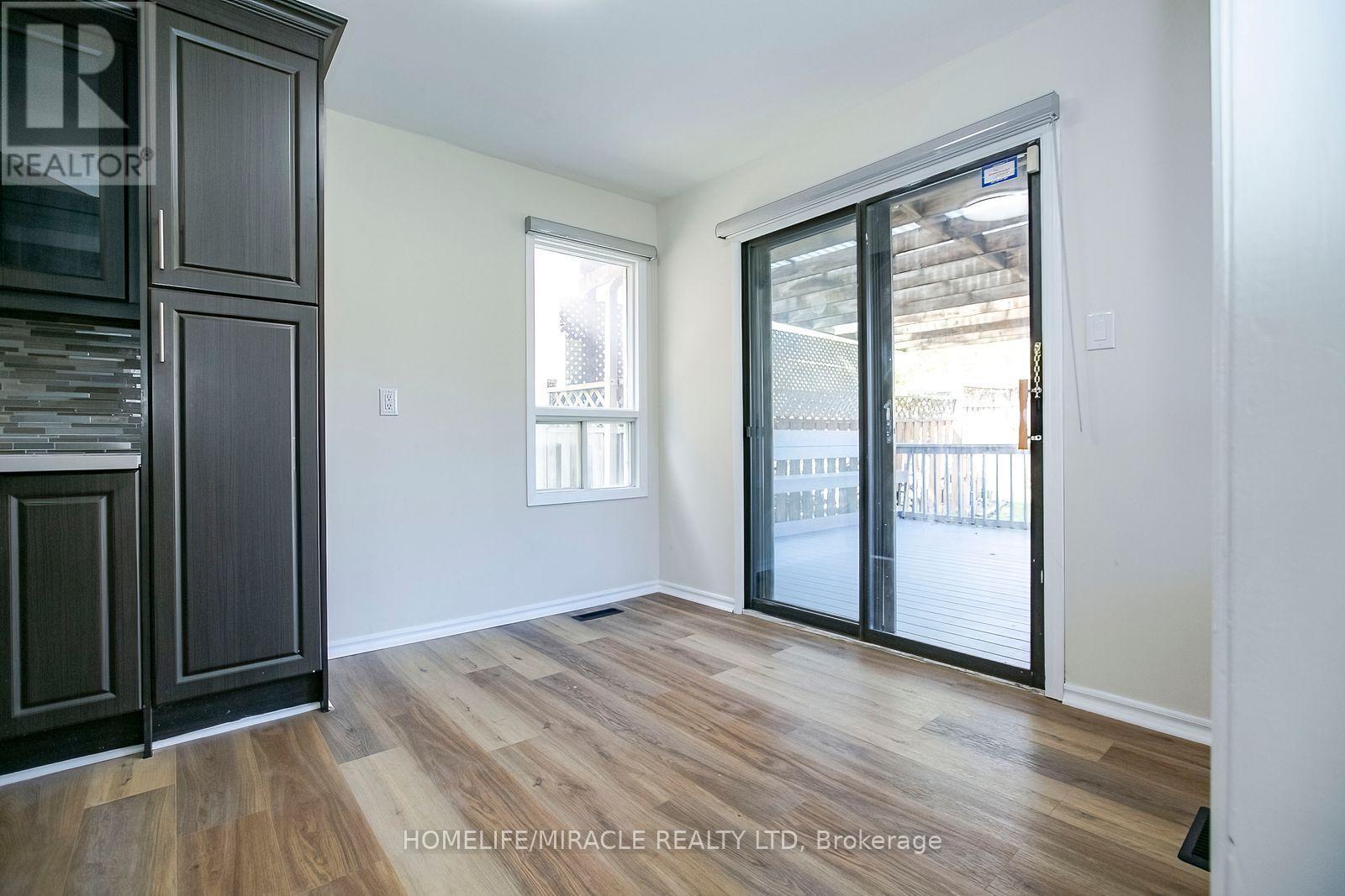 33 Adam Street Property Photo 13