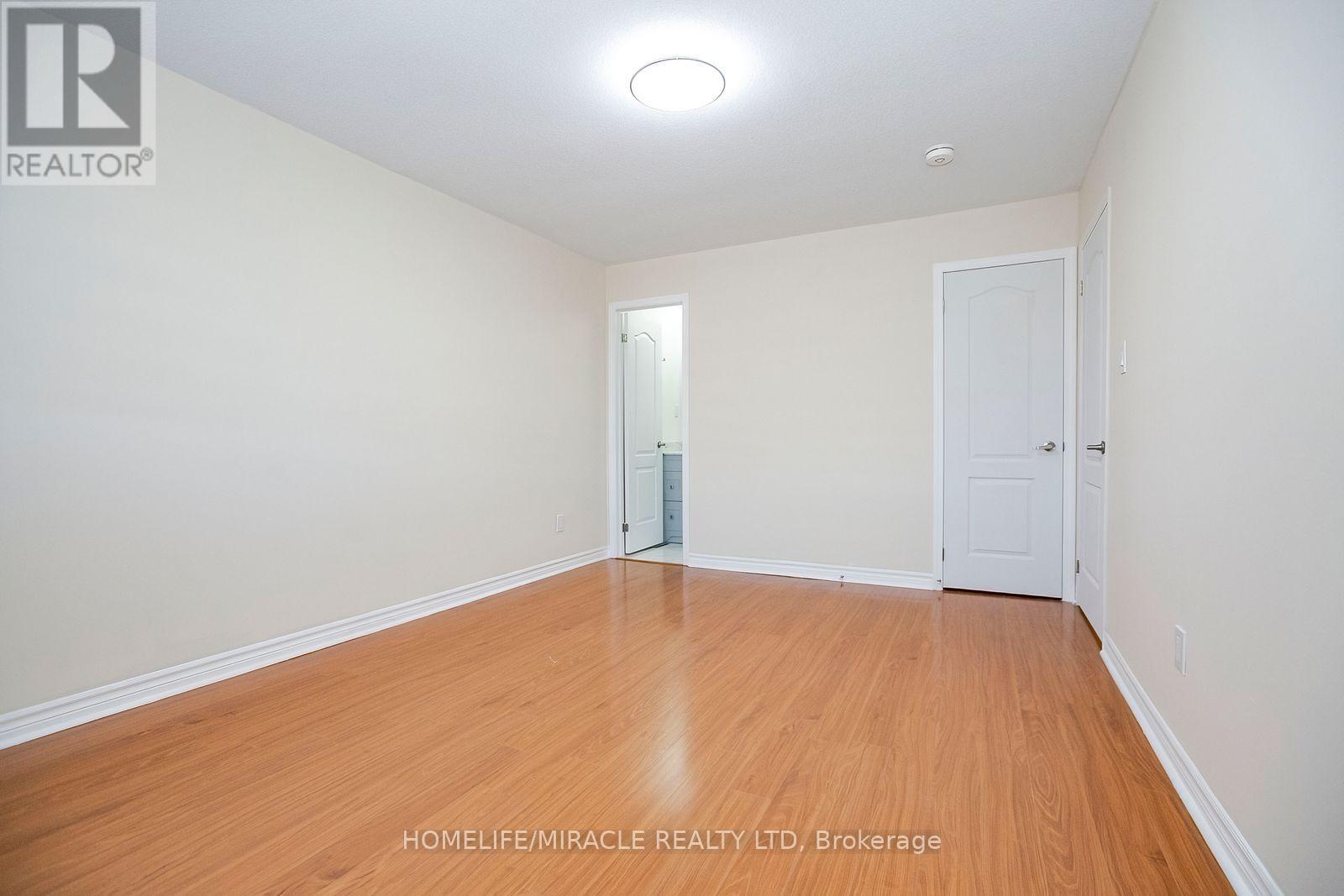 33 Adam Street Property Photo 23