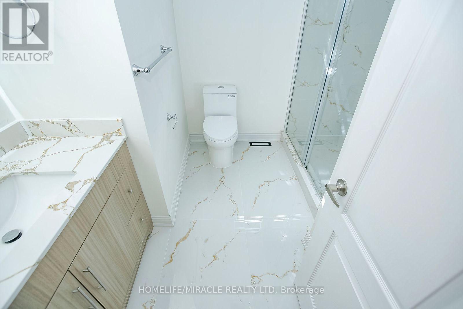 33 Adam Street Property Photo 31