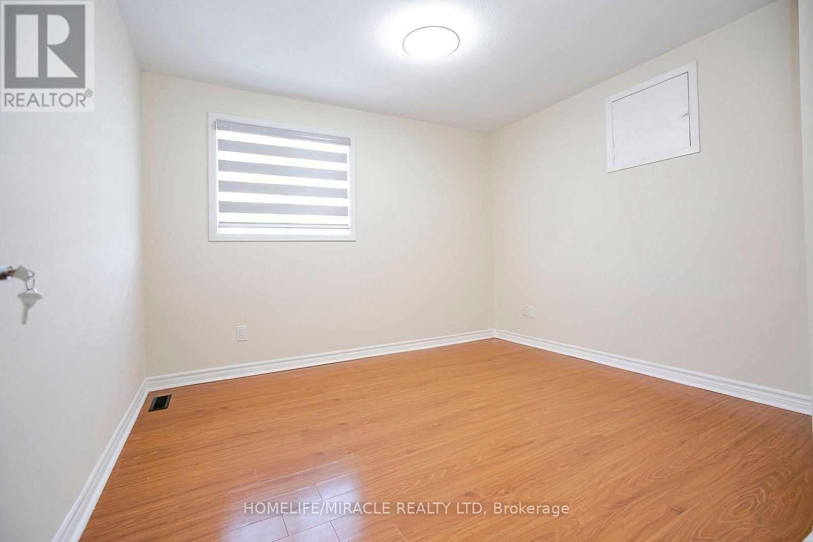 33 Adam Street Property Photo 34