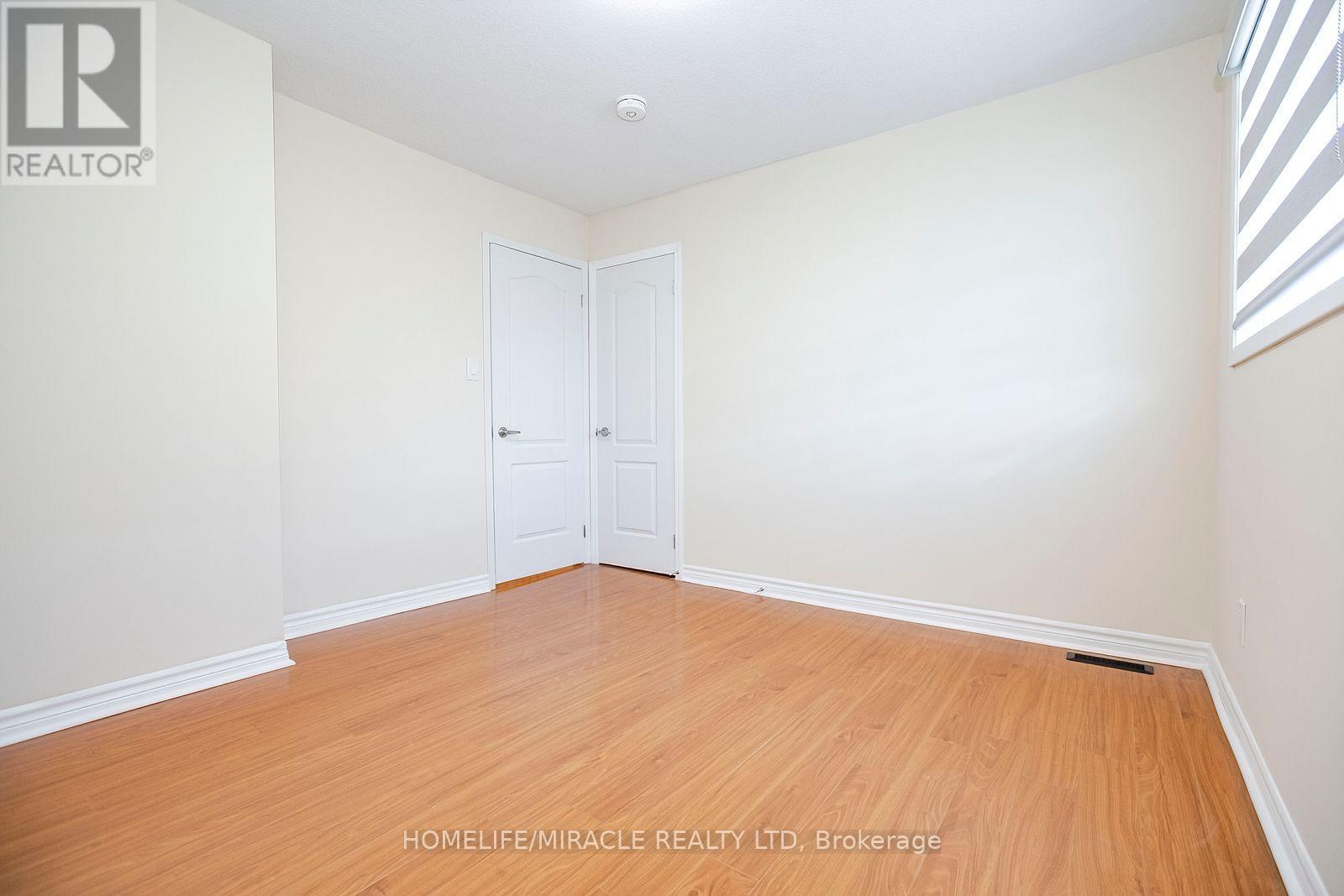 33 Adam Street Property Photo 35