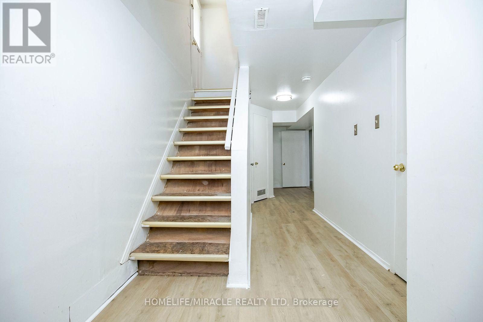33 Adam Street Property Photo 37