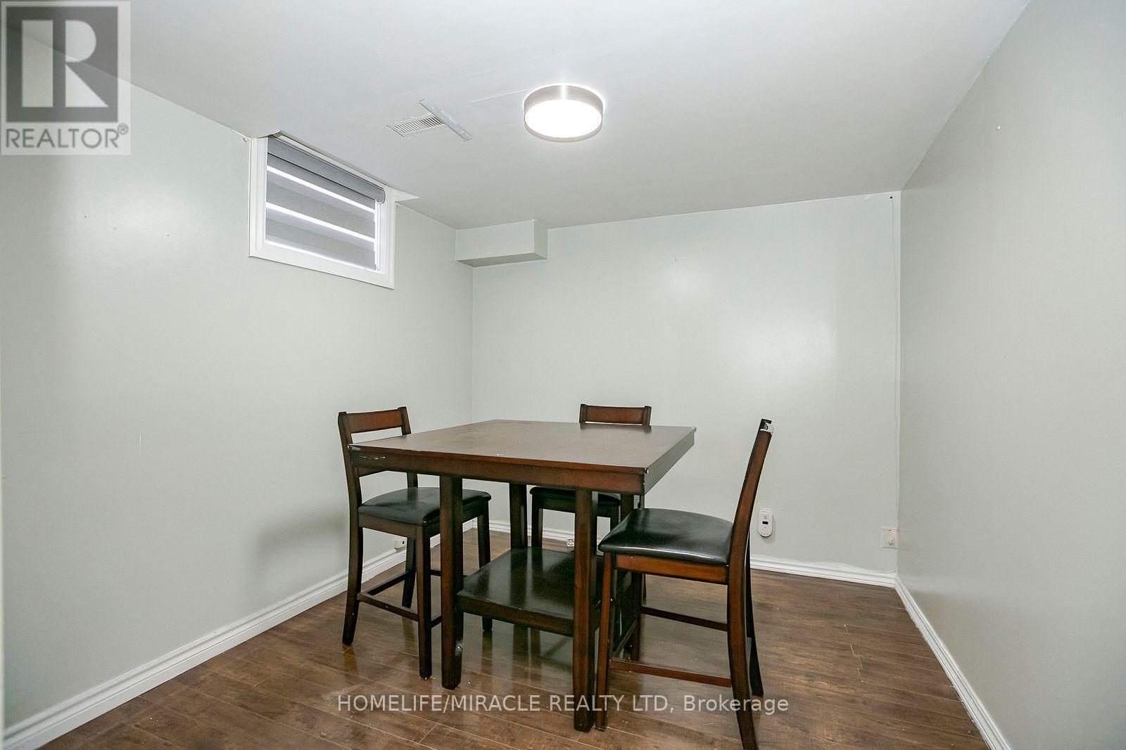 33 Adam Street Property Photo 41