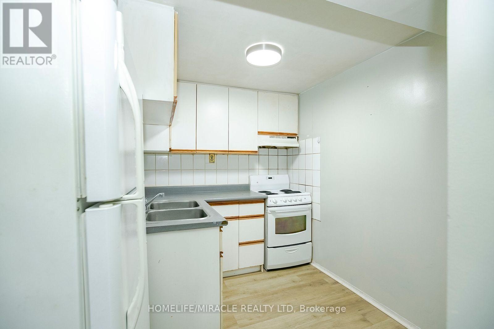 33 Adam Street Property Photo 43