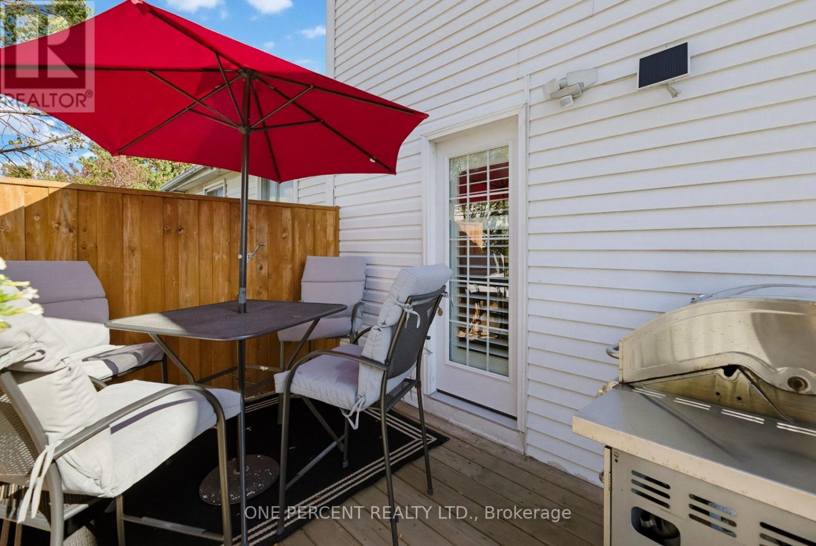 51 Courtleigh Square Property Photo 38