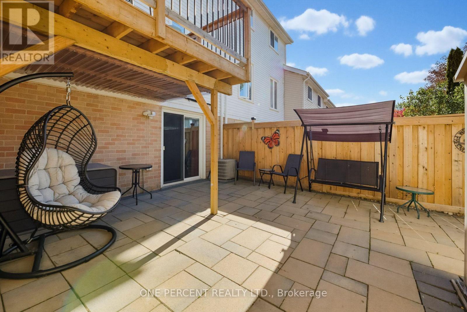 51 Courtleigh Square Property Photo 41