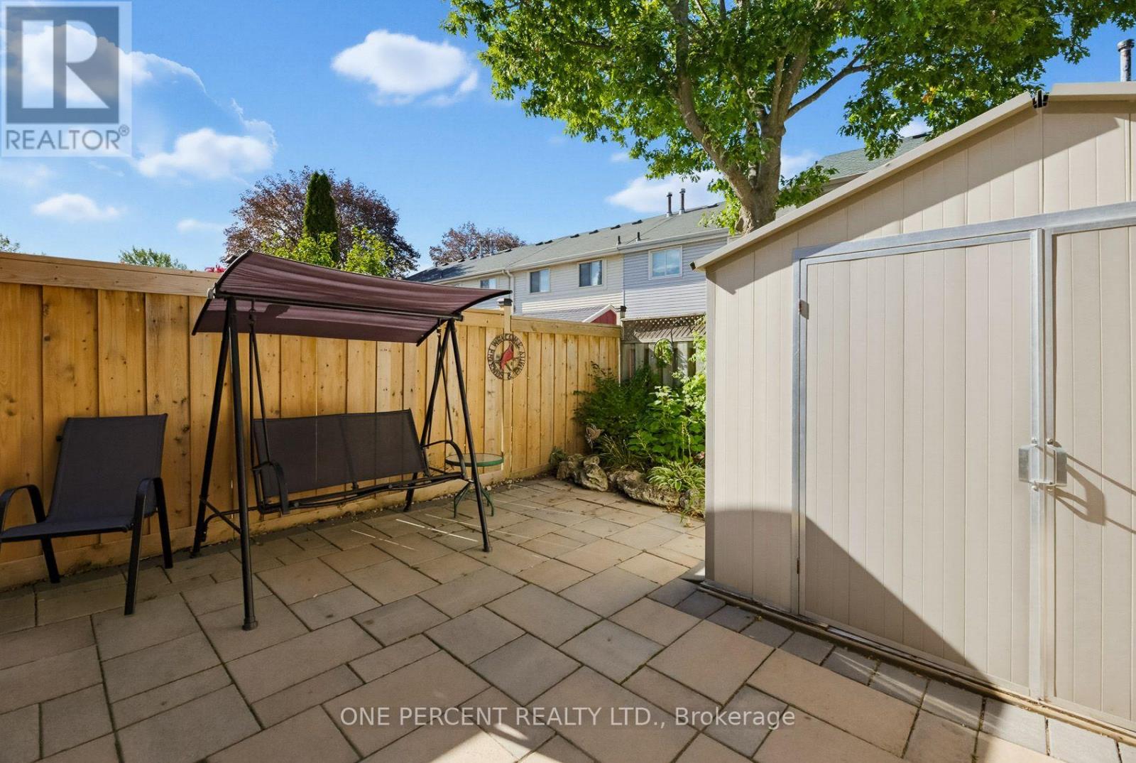 51 Courtleigh Square Property Photo 42