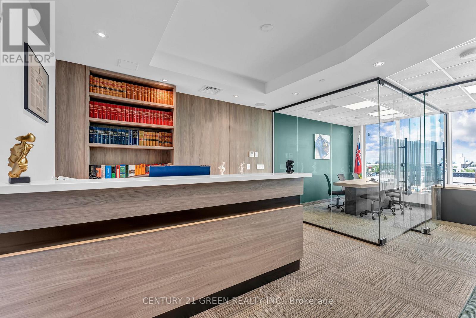 323 - 998 Martin Grove Road Property Photo 7