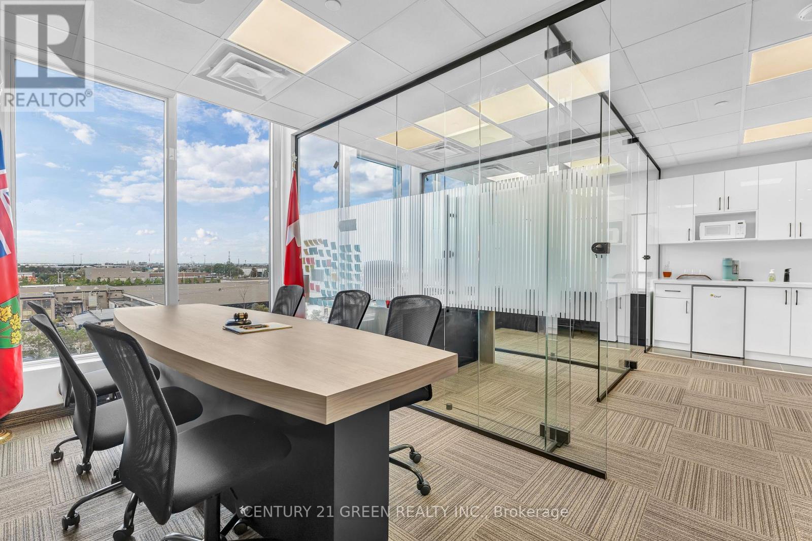 323 - 998 Martin Grove Road Property Photo 16