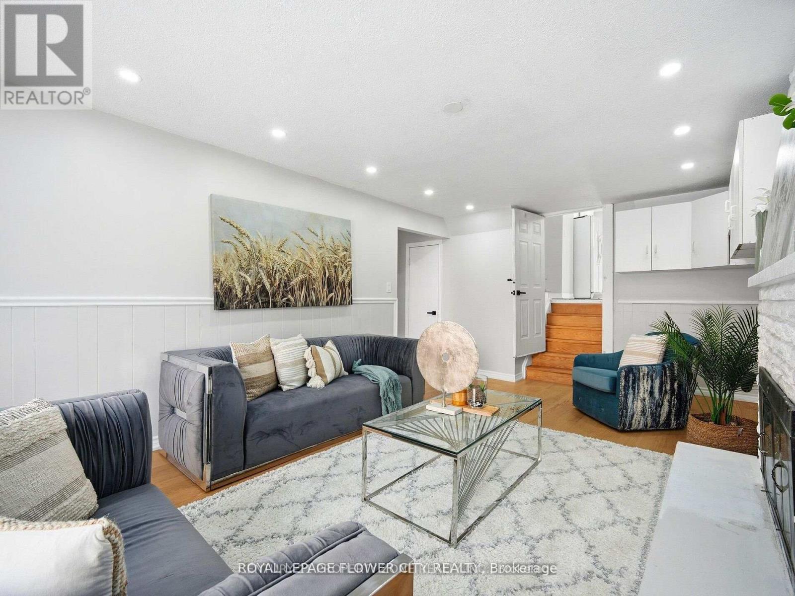 25 Abell Drive Property Photo 3