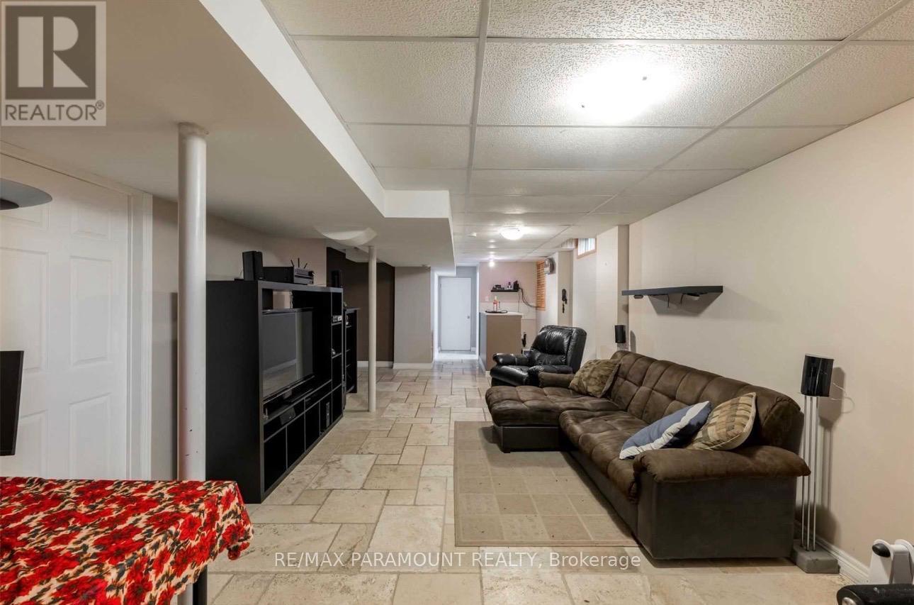 26 Ural Circle Property Photo 13