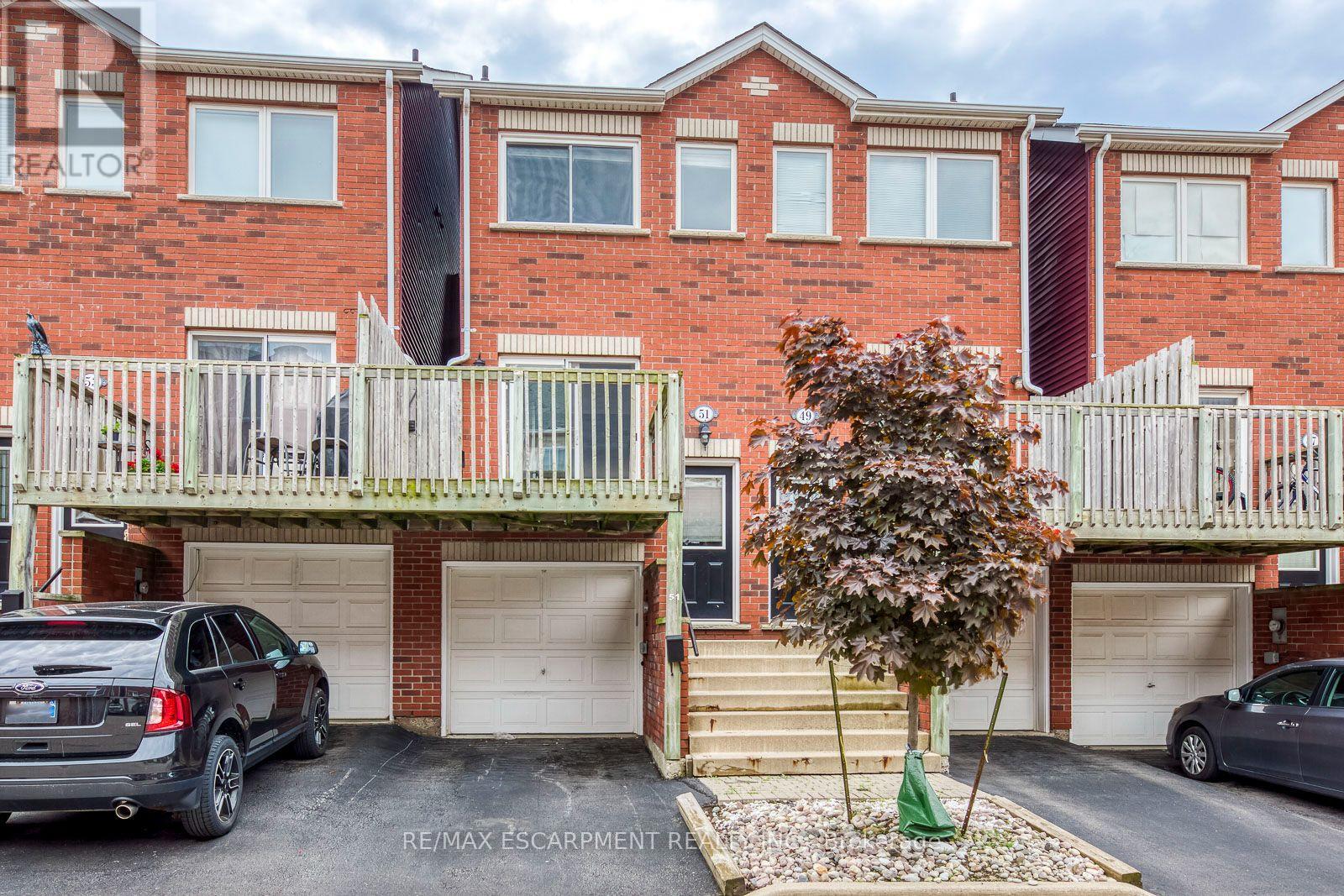 51 - 1751 Lampman Avenue Property Photo 1
