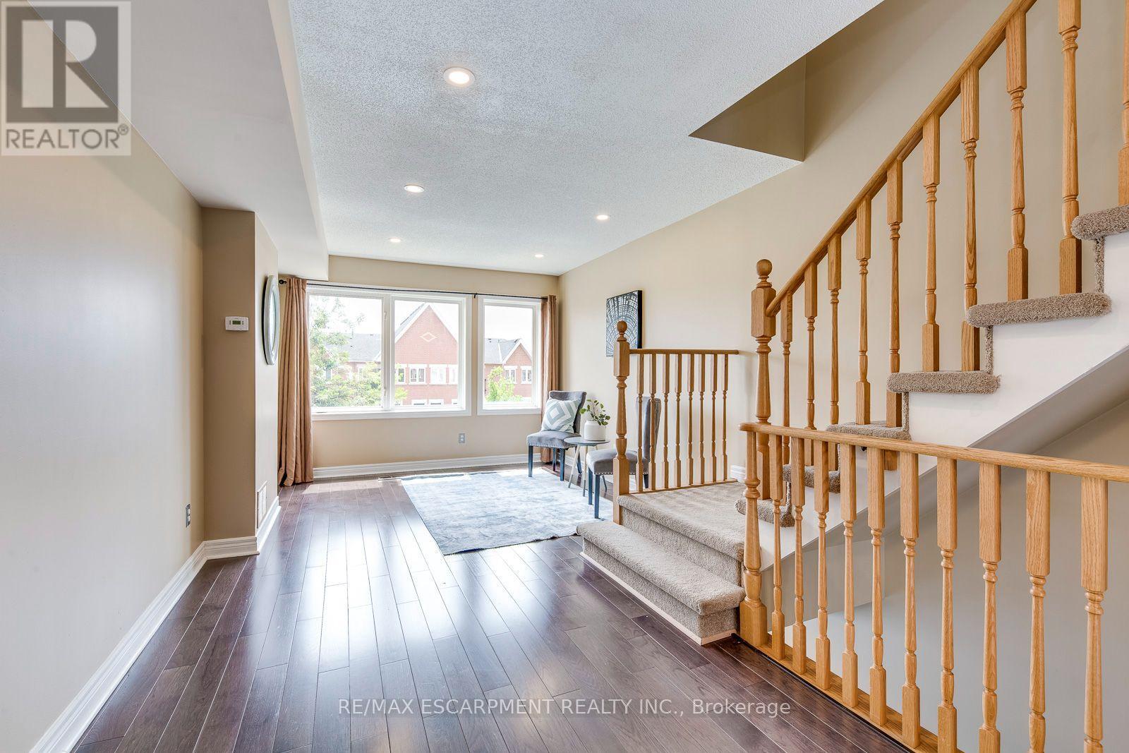 51 - 1751 Lampman Avenue Property Photo 11