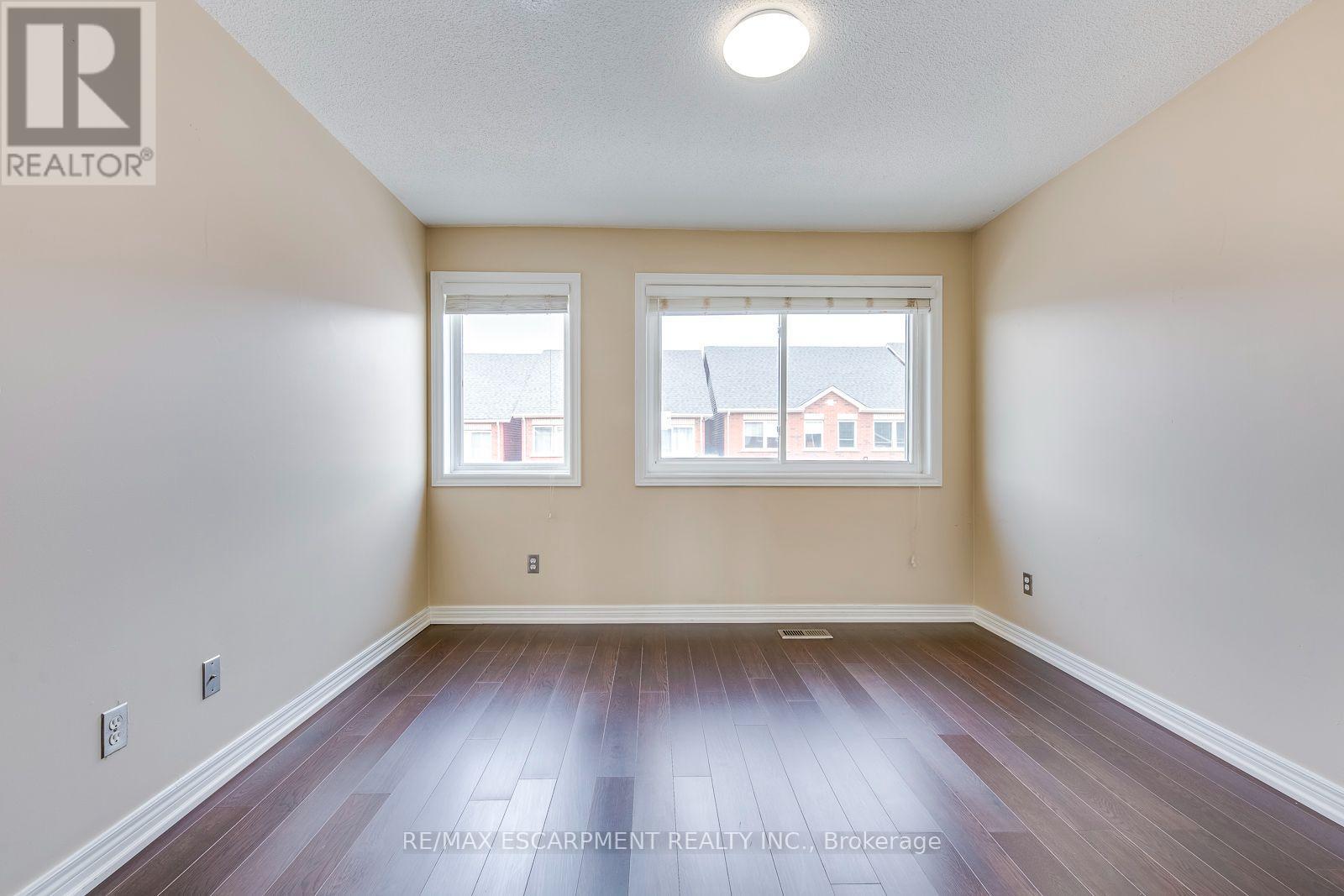 51 - 1751 Lampman Avenue Property Photo 19