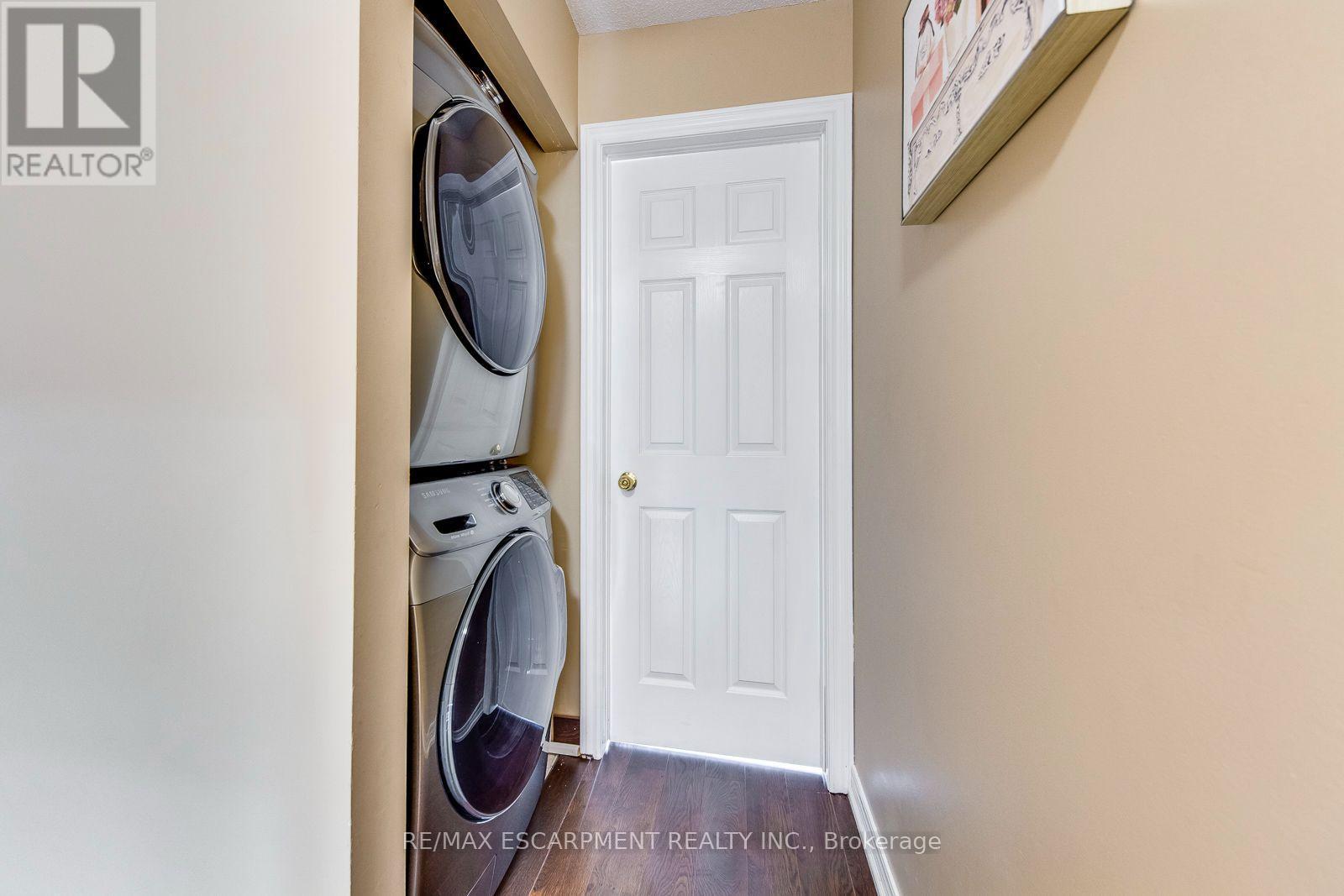 51 - 1751 Lampman Avenue Property Photo 25