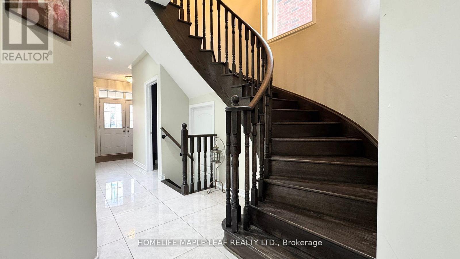 8 Ricardo Road Property Photo 5