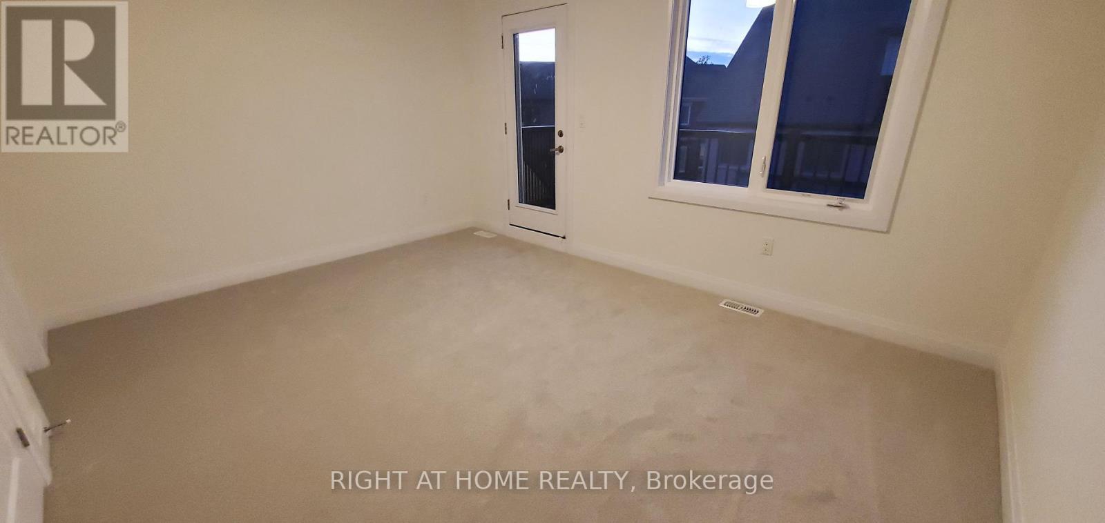 18 Kings Hill Drive Property Photo 15
