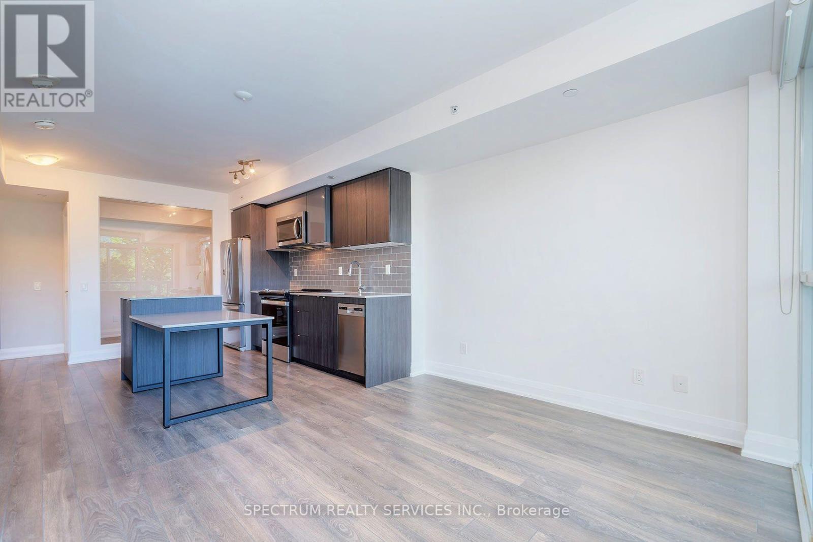 307 - 1461 Lawrence Avenue Property Photo 15