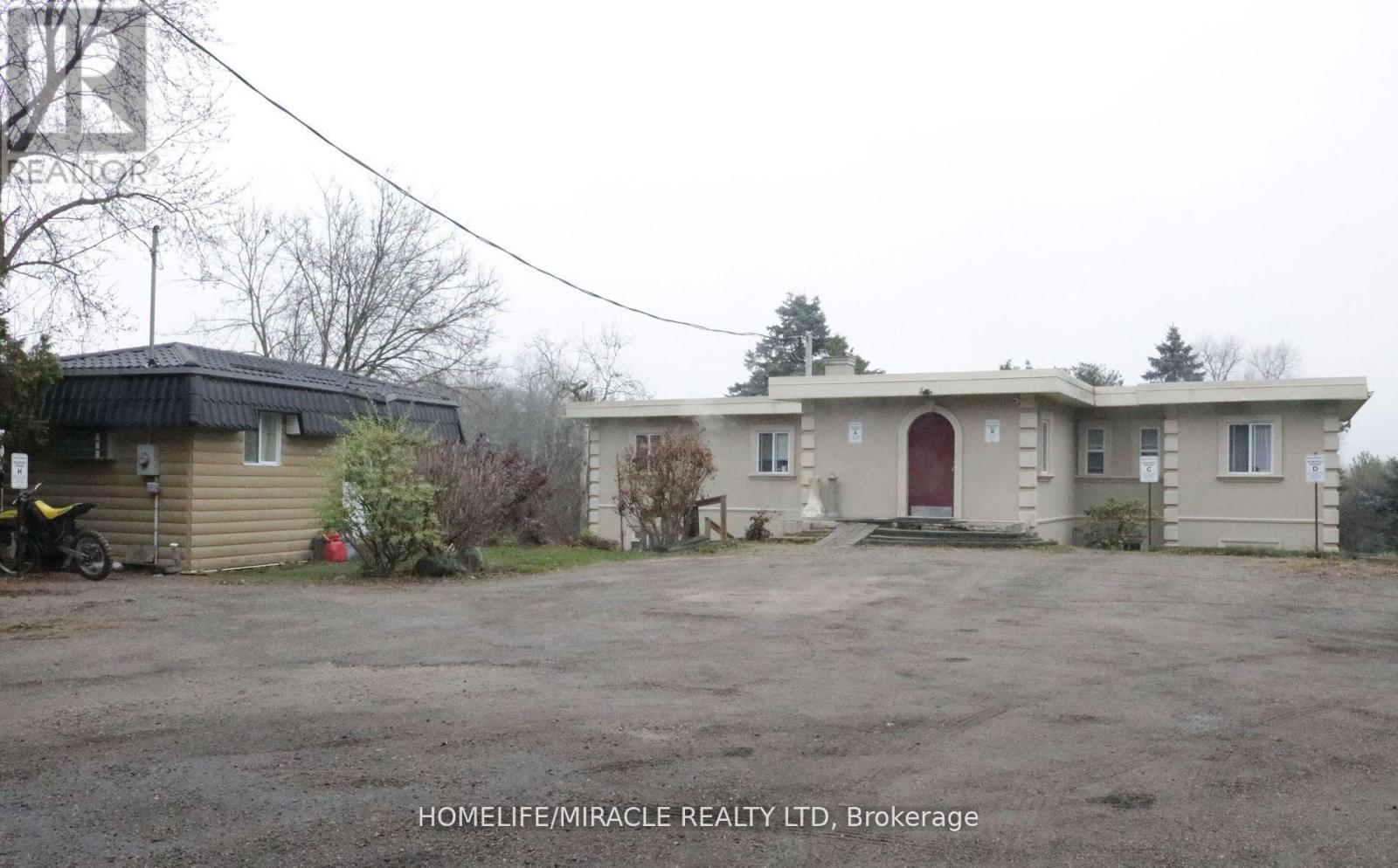15685 Innis Lake Road Property Photo 1