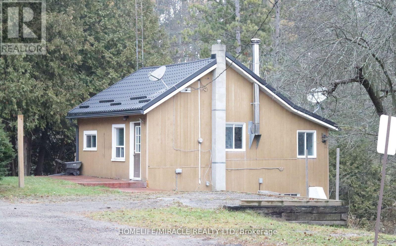 15685 Innis Lake Road Property Photo 3