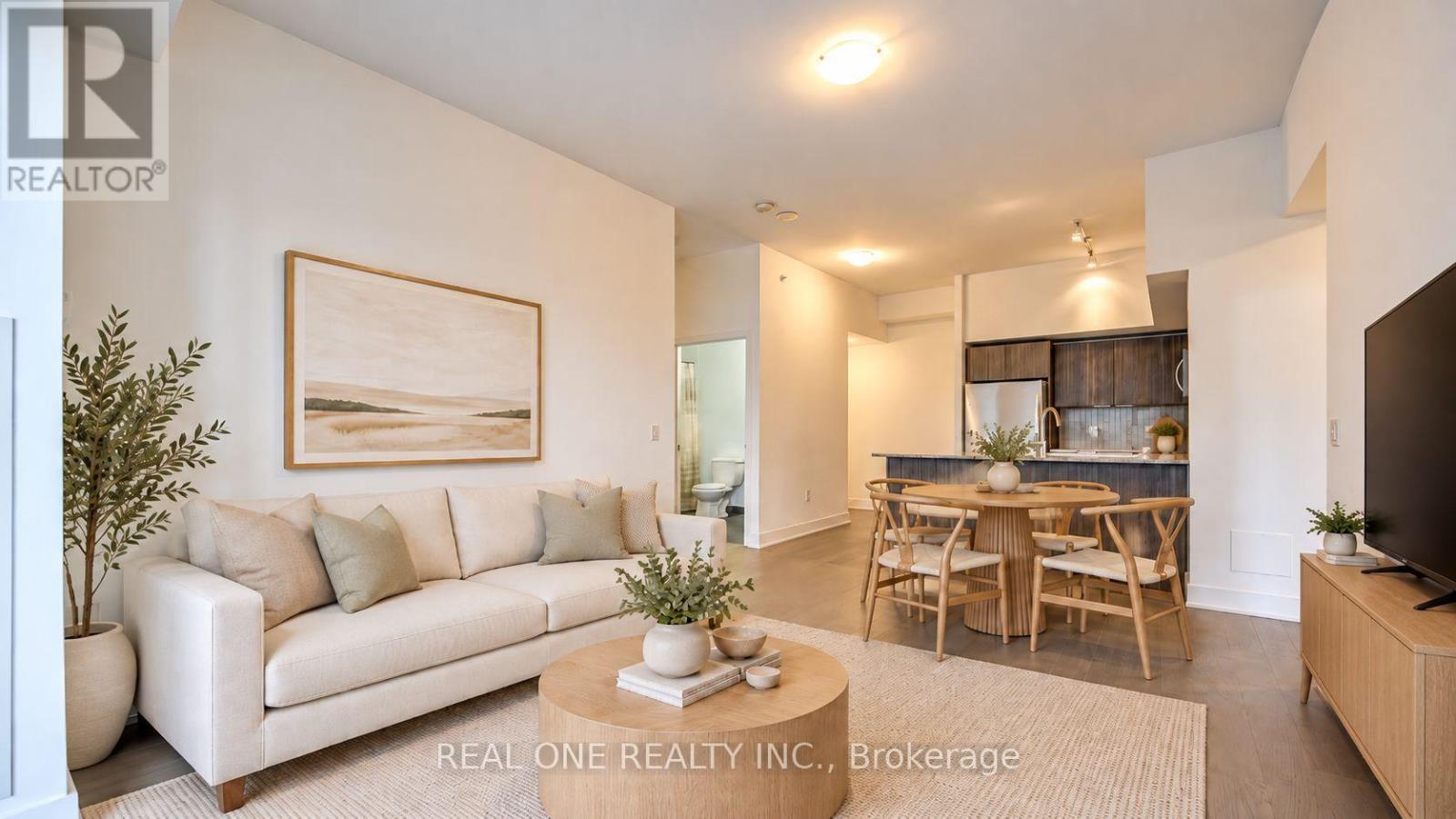 231 - 30 Shore Breeze Drive Property Photo 5