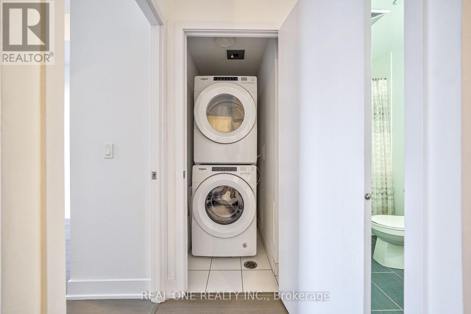 231 - 30 Shore Breeze Drive Property Photo 22