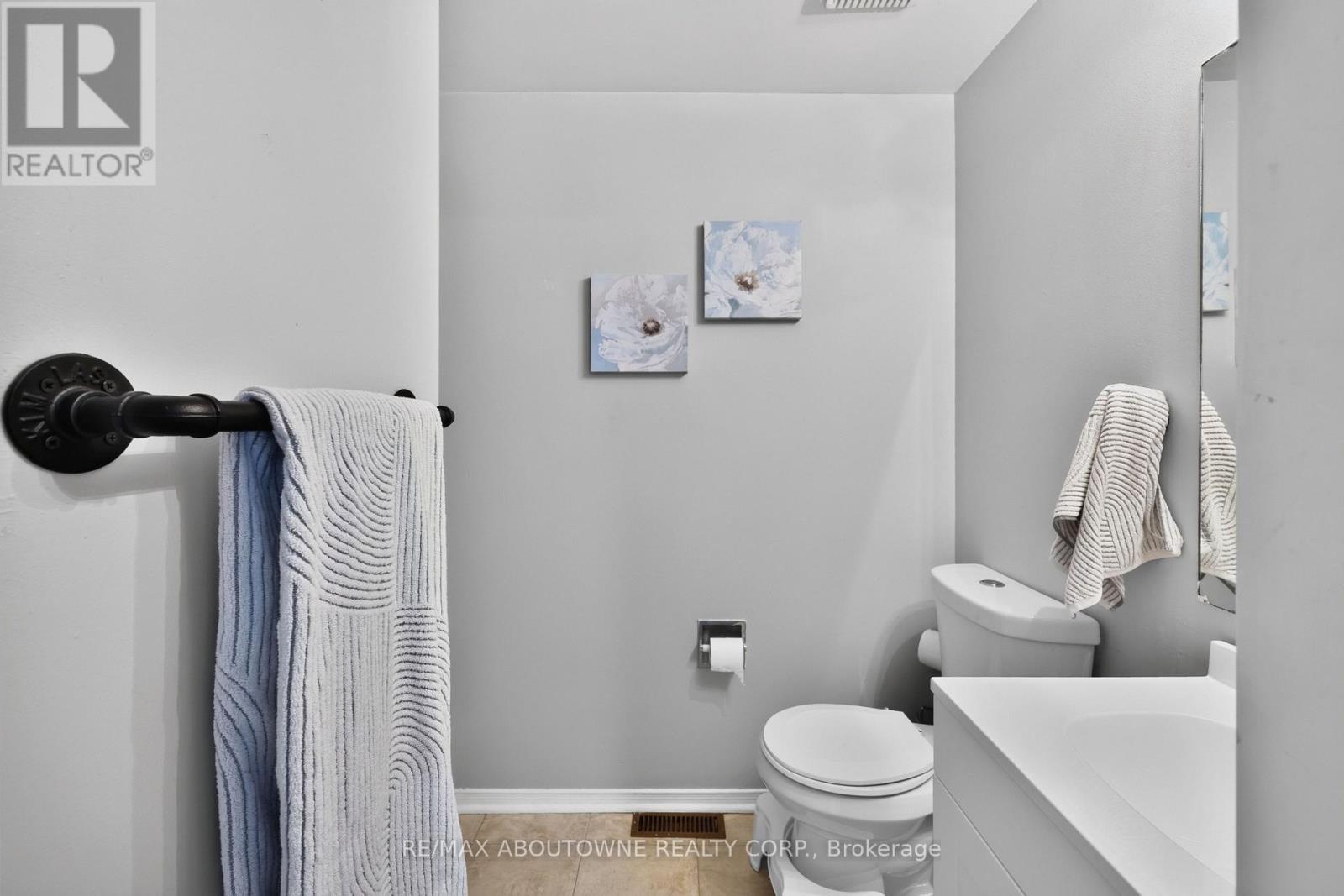 53 - 2915 Headon Forest Drive Property Photo 15