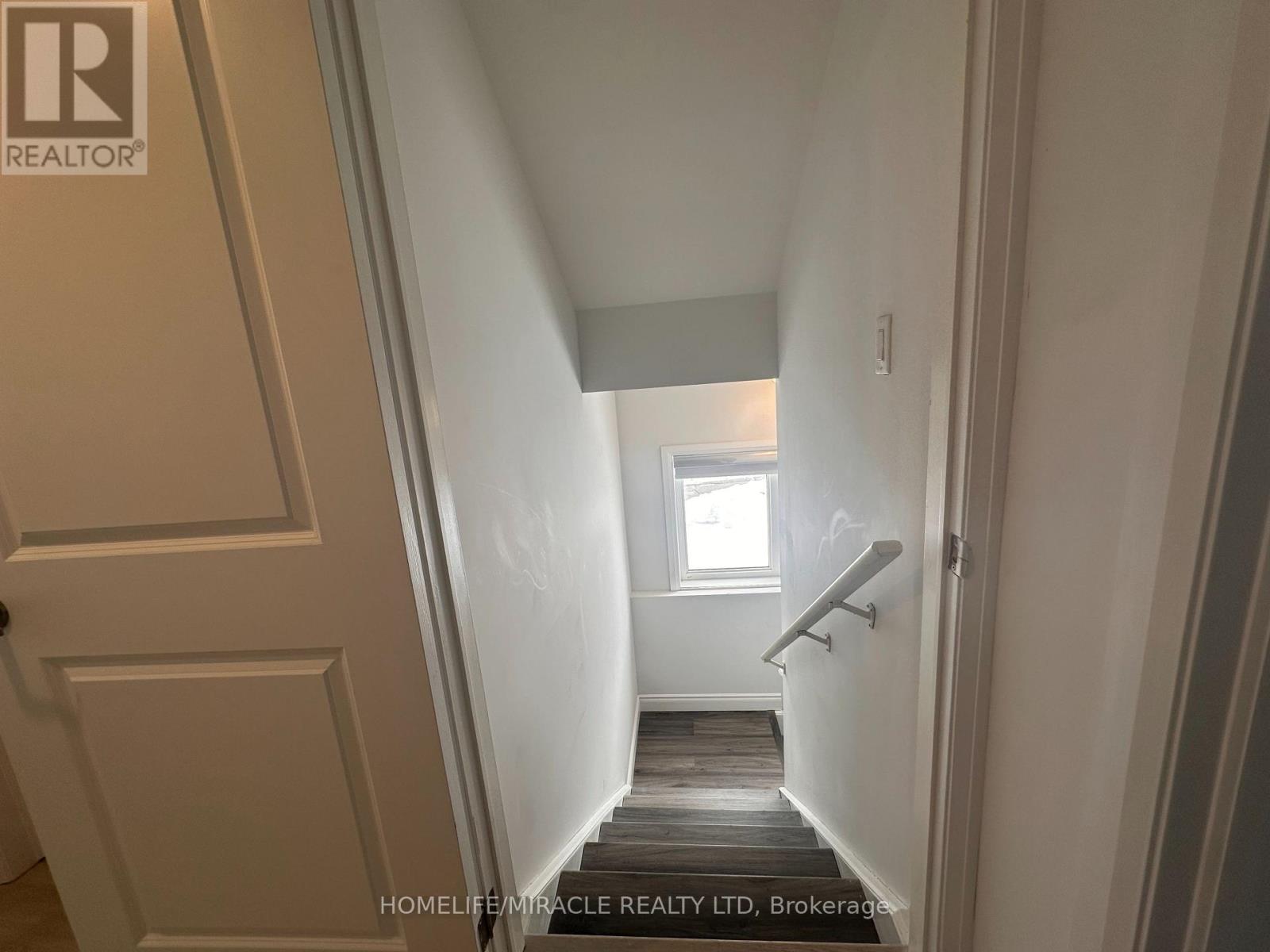 2 - 30 Skyridge Drive Property Photo 8