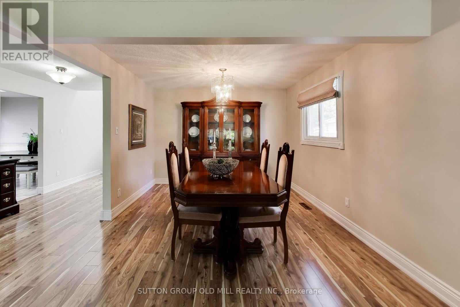 251 Chalfield Lane Property Photo 6